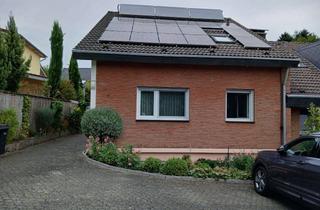 Wohnung mieten in 53229 Holzlar, Schicke 2-Zimmer Wohnung mit Balkon im 1. OG in Bonn-Niederholtorf