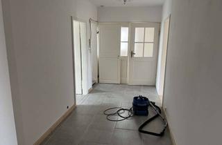Wohnung mieten in Friedhofstraße 12, 79395 Neuenburg, Alltagstaugliche 3-Zimmer-Wohnung in Neuenburg am Rhein