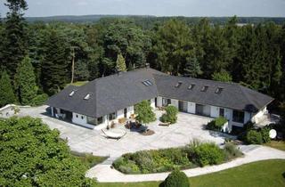 Villa kaufen in 47665 Sonsbeck, Villa oder Palast? Um 120.000 m² Grund, sehr autark: Wald, Gewässer, Rehe | Anwesen in NRW | Jagd