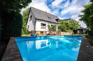 Einfamilienhaus kaufen in 22159 Farmsen-Berne, Großzügiges Einfamilienhaus mit beheizbarem Außenpool