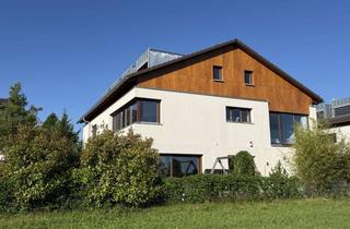 Haus kaufen in Oberes Straßfeld 36, 82065 Baierbrunn, Sonnige stilvolle Villenhälfte in Baierbrunn direkt am Landschaftsschutzgebiet