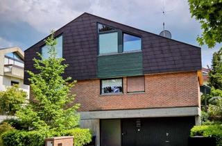 Villa kaufen in 71032 Böblingen, Exklusive Villa mit Garten, Sonnenterrasse und Balkonterrasse in bevorzugter Wohnlage von Bö