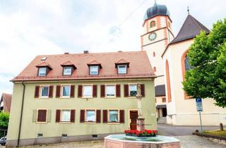 Mehrfamilienhaus kaufen in 79238 Ehrenkirchen, Mehrfamilienhaus mit 4 Wohneinheiten : Sanierungsobjekt mit erheblichem Wertsteigerungspotenzial