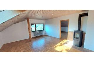 Wohnung kaufen in 75378 Bad Liebenzell, Helle 3-Zimmer-Dachgeschoss-ETW mit Balkon & Kamin, Fernblick, erweiterbar mit Erdgeschosswohnung
