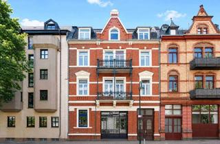 Wohnung kaufen in 65185 Wiesbaden, Lichtdurchflutete Dachgeschosswohnung mit Altbaucharme in zentraler Wiesbadener Lage