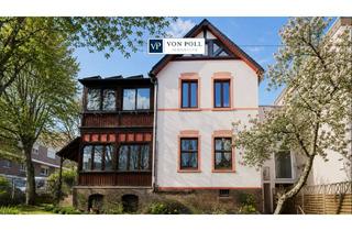 Wohnung kaufen in 60389 Frankfurt, Helle Garten-Maisonettewohnung in charmantem Altbau-Zweifamilienhaus