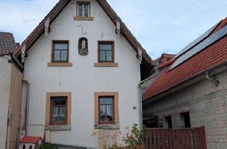 Haus kaufen in 97519 Riedbach, Riedbach - AKTUELL KEINE BESICHTIGUNGEN MEHR Sanierungsbedürftiges Häuschen