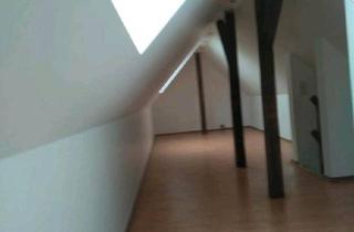 Wohnung kaufen in 47138 Duisburg, Duisburg - 90qm Großzügige Wohnung mit ausgebautem Dachgeschoss von Privat