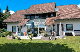 Einfamilienhaus kaufen in 96242 Sonnefeld, Sonnefeld - Schönes Haus mit 3 abgeschlossenen Wohnungen in Sonnefeld