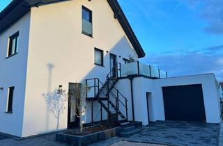 Wohnung mieten in 41844 Wegberg, Traumhafte 3-Zimmer-Wohnung mit Garten, Garage und viel Tageslicht