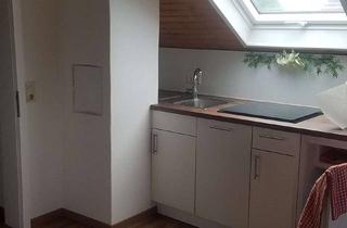 Wohnung mieten in Beethovenstrasse, 88213 Ravensburg, Renovierte DG-Wohnung mit zwei Räumen und Einbauküche in Ravensburg