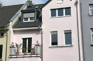 Wohnung mieten in Richardstr. 59, 40231 Eller, Umfassend sanierte Altbauwohnung mit Balkon und Echtholzparkett