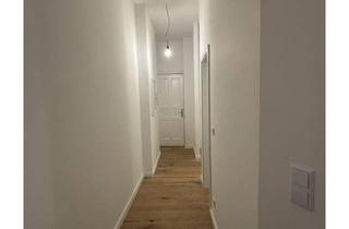 Wohnung mieten in Lausitzer Platz 12, 10997 Kreuzberg, Wohnen mit Charakter: 2-Zimmer-Wohnung am Lausitzer Platz