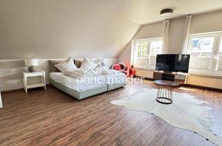 Wohnung mieten in Dombach-Sander-Straße 72, 51465 Bergisch Gladbach, Business-Zimmer mit eigenem Bad, Terrasse, Parkplatz & Serviceoptionen nahe Köln