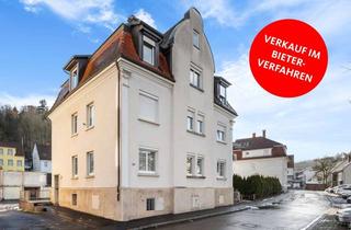 Haus kaufen in 78532 Tuttlingen, Bieterverfahren: Voll vermietetes 3-Familienhaus in Tuttlingen mit 13 Garagen & Baupotenzial