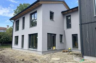 Haus mieten in Aschaffenburger Straße 23d, 83064 Raubling, Zuhause mit viel Platz für die ganze Familie in Raubling