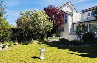 Einfamilienhaus kaufen in 63303 Dreieich, Dreieich-Götzenhain: Exklusives Wohnhaus in begehrter Villenlage - nutzbar als Ein- oder Zweifamilienhaus