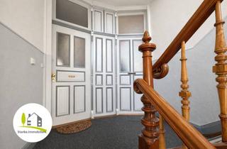 Wohnung kaufen in 24118 Kiel, Gepflegte 3-Zimmer-Altbauwohnung mit Balkon und Stellplatz in Kiel