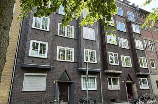 Wohnung kaufen in Prinz Georg Straße 38, 40477 Pempelfort, Altbauwohnung in Pempelfort