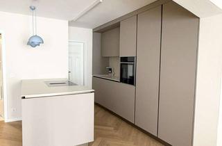 Wohnung kaufen in 85055 Ingolstadt, Maisonettewohnung mit Reihenhauscharakter - Stellplatz und Küche inklusive