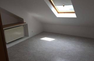 Wohnung mieten in Frankfurter Straße 25, 64331 Weiterstadt, Wohnen mit Charakter: 3-Zimmer-Dachgeschosswohnung in Weiterstadt
