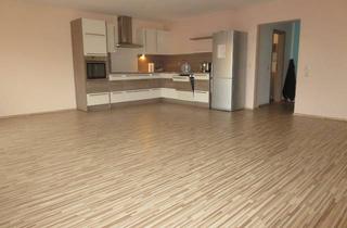 Wohnung mieten in 76689 Karlsdorf-Neuthard, Helle, zentral gelegene 3-Zimmer-Wohnung mit Balkon in Karlsdorf-Neuthard