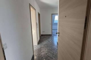 Wohnung mieten in 74081 Horkheim, Raum für neue Pläne: 3-Zimmer-Dachgeschosswohnung in Heilbronn