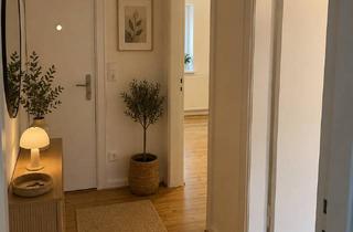 Wohnung mieten in Winterbeker Weg 38, 24114 Südfriedhof, *TOP LAGE* 2-Zimmer-Wohnung mit Balkon und Einbauküche (1.OG) - Kiel