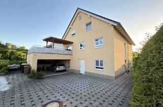 Haus kaufen in 78224 Singen, Zweifamilienhaus Bj. 2008 | 291 m² Wohnfläche | 2 Wohneinheiten | Doppelgarage | Energieklasse B