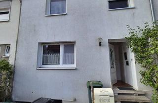 Haus kaufen in 91560 Heilsbronn, Wohnen mit Charakter: Reihenmittelhaus in Heilsbronn