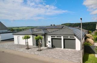 Haus kaufen in 66497 Contwig, Contwig - Exklusiver Neubau-Bungalow mit PV-Anlage, XXL-Garage