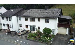 Einfamilienhaus kaufen in 35683 Dillenburg, Dillenburg - Familienfreundliches Einfamilienhaus mit separater Einliegerwohnung, Balkon und Garage