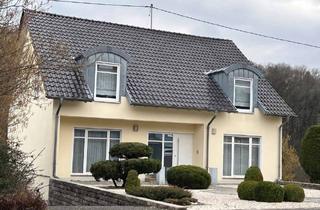 Einfamilienhaus kaufen in Hauptstraße 347, 66333 Völklingen, Völklingen - Repräsentatives 6-Zimmer-Einfamilienhaus mit Pool und Einliegerwohnung