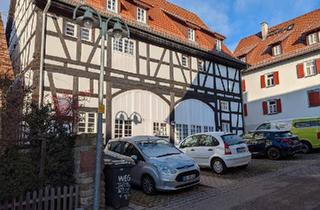 Wohnung kaufen in 71272 Renningen, Renningen - Charmante 2-Zi-Fachwerkwohnung mit Gewölbekeller