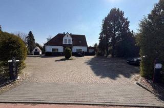 Haus kaufen in Möllberger Heide 105, 32457 Porta Westfalica, Porta Westfalica - 23 Fam.-Haus + Gewerbe möglich, ehem. Alte Schule