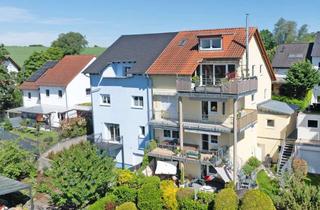 Wohnung kaufen in 69256 Mauer, Hausgefühl auf drei Ebenen - Exklusiv Wohnen mit Garten, Dachterrasse und Panoramablick in Mauer