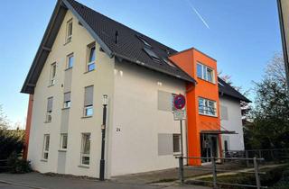 Wohnung kaufen in 72793 Pfullingen, Helle 3-Zi-Whg mit Terrasse in toller Lage