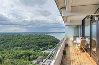 Wohnung kaufen in 23669 Timmendorfer Strand, Stilvoll möbliertes Premium-Apartment in der 28. Etage mit seitlichem Ostseeblick
