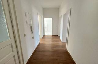 Wohnung mieten in Zieschestraße, 09111 Zentrum, Wohnen mit Weitblick – stilvolle Altbauwohnung in zentraler Lage