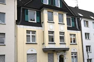 Wohnung mieten in 42655 Solingen-Mitte, **** Großzügige 2-Zi.-Wohnung im 1. OG mit Balkon.... ****
