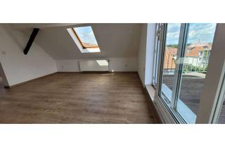 Wohnung mieten in Finkenstraße 30, 33609 Innenstadt, chamante neu renovierte Dachgeschosswohnung mit Balkon und Gartenmitnutzung