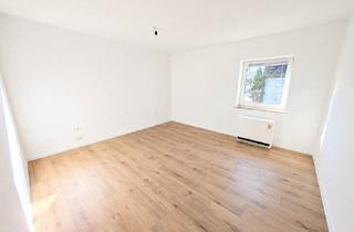 Wohnung mieten in Heisterkampstraße 28, 45770 Marl, **Wir renovieren für Sie: +neuer Laminat +weiße Wände +neues Tageslichtbad +eigener Garten**
