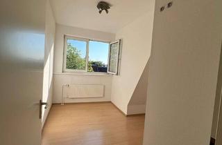 Wohnung mieten in Steegerstraße 71, 13359 Wedding, 2-Zimmer-Dachgeschosswohnung in Berlin Wedding