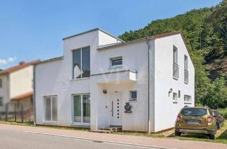 Einfamilienhaus kaufen in 66894 Bechhofen, Einfamilienhaus (KfW55-Standard) mit großem Grundstück direkt am Waldrand von Bechhofen