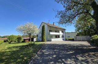 Haus kaufen in 86381 Krumbach, Krumbach/Schwaben: Leerstehendes Zwei- bzw. 3-Fam.-Haus mit Entwicklungspotenzial!