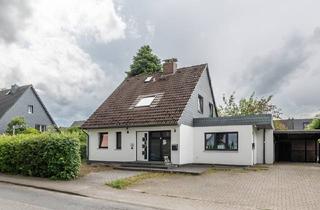 Einfamilienhaus kaufen in 22869 Schenefeld, Modernes Wohnen mit Mehrwert… Saniertes Einfamilienhaus plus vermietete Einliegerwohnung