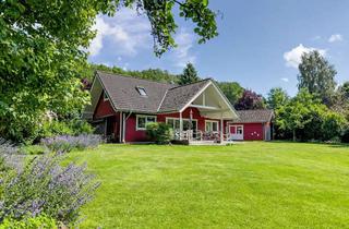 Haus kaufen in 23715 Bosau, Bullerbü am Bischofssee – exklusives Schwedenhaus mit eigenem Naturrefugium