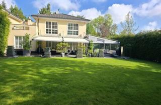 Villa kaufen in 50996 Hahnwald, Exklusives Wohnerlebnis im Kölner Hahnwald - Luxusvilla auf Parkgrundstück