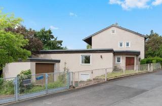 Einfamilienhaus kaufen in 92676 Eschenbach, Großzügiges Einfamilienhaus mit Einliegerwohnung und parkähnlichem Grundstück