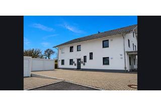 Anlageobjekt in 84556 Kastl, Neuwertiges großes 4-Familienhaus in ruhiger Lage